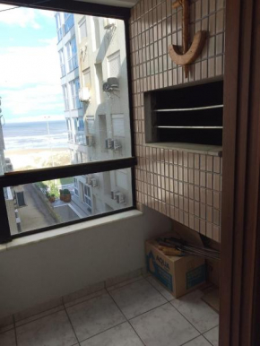 Apartamento 2 Dormitórios 1 Quadra do Mar - Centro